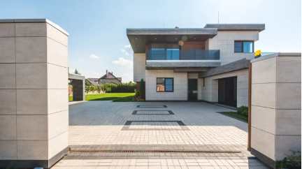 Exploring the UAE real estate rush in 2024